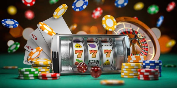 Crash game interface showing multiplier counter and cash-out button on monpera